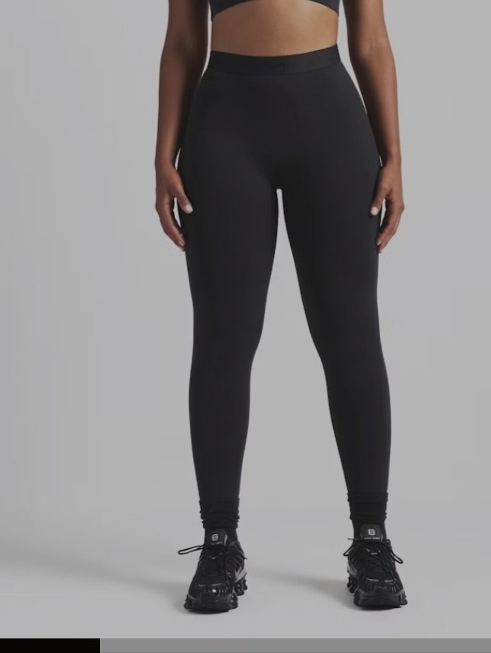 #40 NikeSKIMS Vintage Seamless 26" Legging Obsidian M